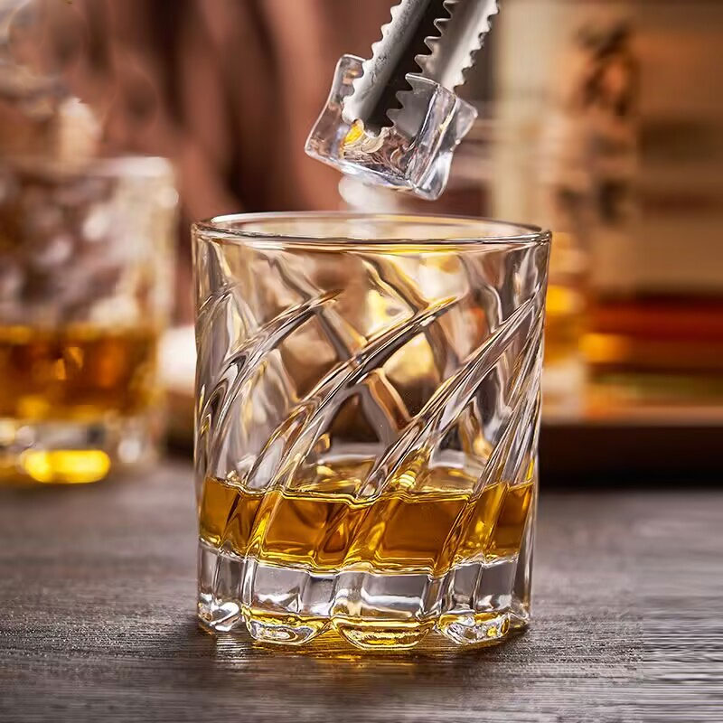 Wine Beer Spirit - Copa de whisky en relieve, cristalería