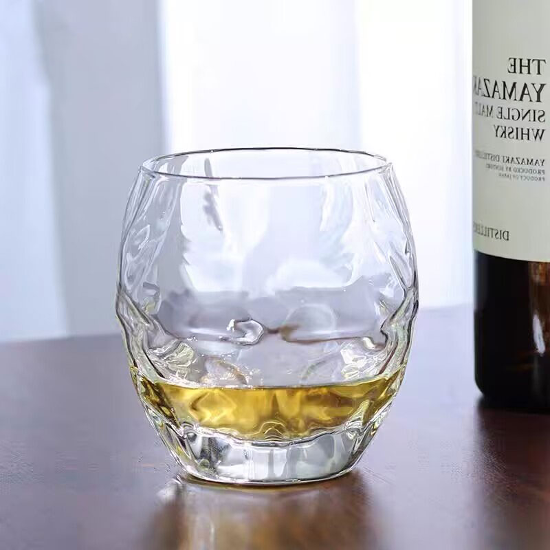 Copa de whisky en relieve, cri - Wine Beer Spirit reseña y precio